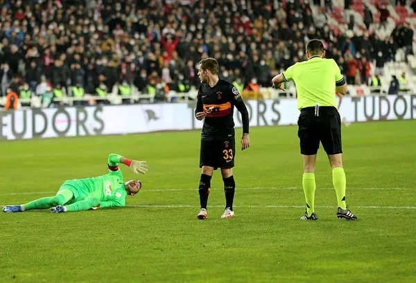 Muslera sakatlık durumu nasıl? Muslera sezonu kapattı mı? Muslera kaç hafta yok?