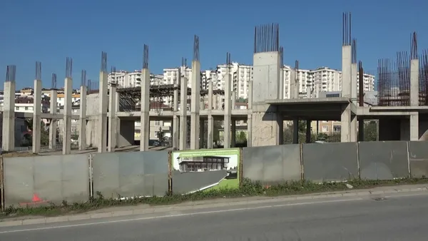 Çekmeköy’de evi alevlere teslim olan kişi İBB'ye sert tepki gösterdi! - 1