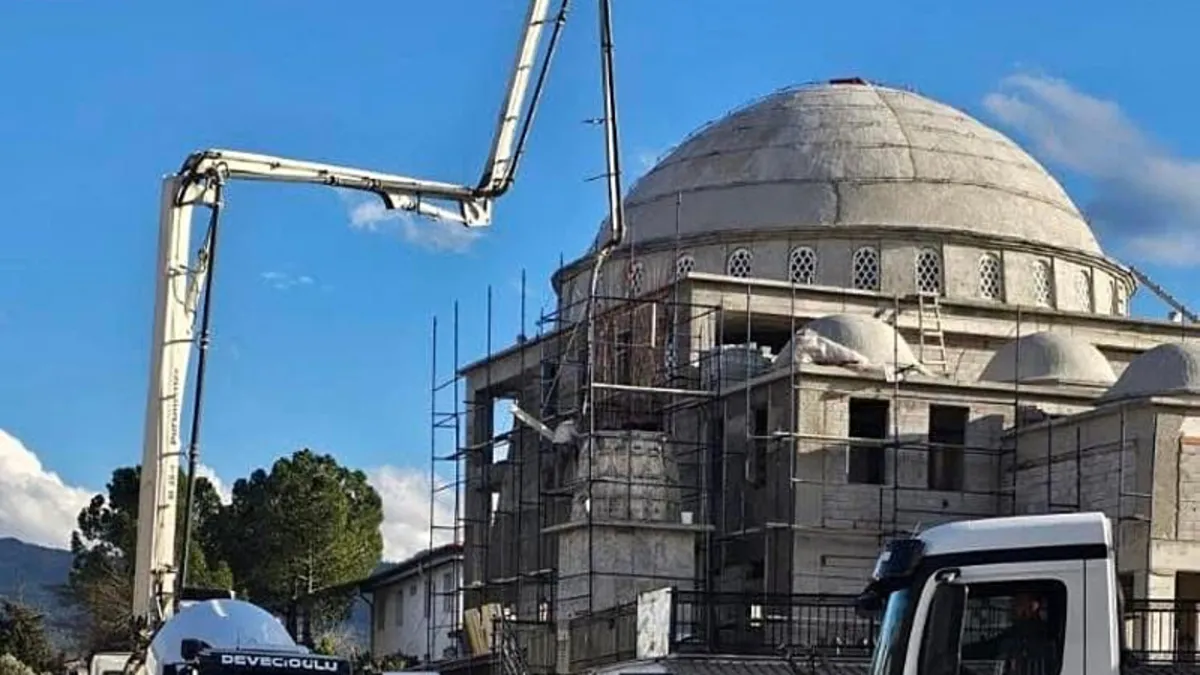 Beyağaç Çarşı Cami inşaatında sona yaklaşılıyor