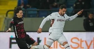 Fırtına Ankara ayazına takıldı