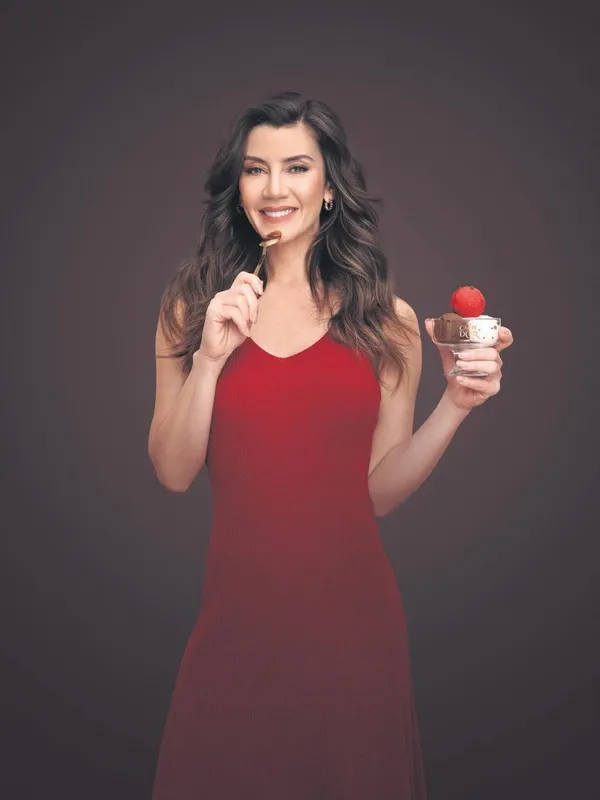 gectigimiz-ay-evlenen-gokce-bahadira-reklam-teklifleri-yagiyor-iki-imzadan-5-milyon-tlyi-kapti-1648187018284.jpeg Gökçe Bahadır'a teklif yağdı! 5 milyon TL'yi kaptı - 3