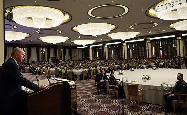 baskan-erdogan-birileri-sokaklari-karistirmak-istedi-olaylarin-buyumesi-engellendi-1712169014699.jpg Başkan Erdoğan: Birileri sokakları karıştırmak istedi olayların büyümesi engellendi - 4