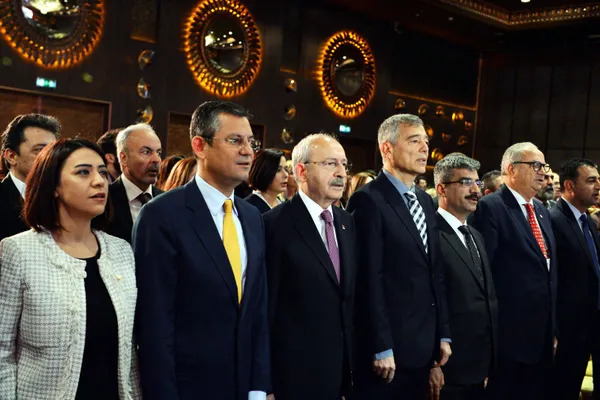 CHP kendi içinde bile çelişiyor! Kılıçdaroğlu aday mı değil mi? Kafalar yine dağıldı