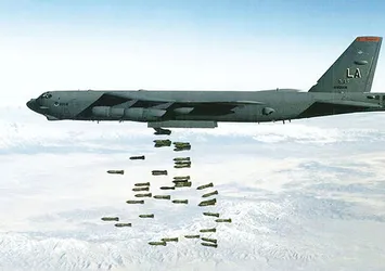 ABD İran'a müdahale için nükleer kapasiteli bombardıman uçaklarını hazırlıyor