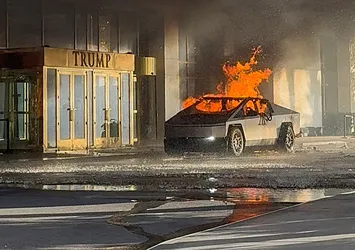 ABD'deki Tesla yapay zekayla mı patlatıldı? Korkutan iddia: ChatGPT'den yardım aldılar