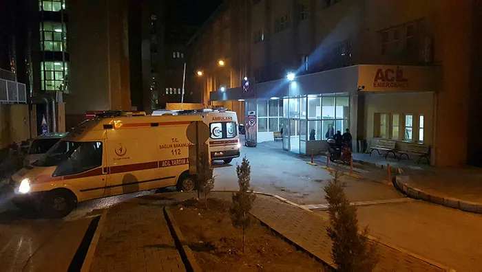 Erzincan'da kadınlar bıçakla kavga etti: 2 kişi yaralandı - 1