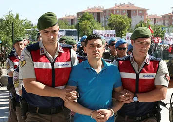 FETÖ'cü Hakan Karakuş verdiği bombalama emrini kayıtlara rağmen inkar etti
