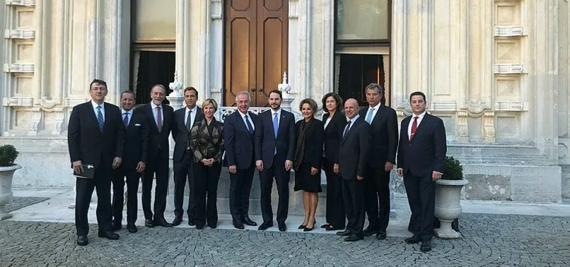 Bakan Berat Albayrak'tan OVP öncesi kritik toplantılar