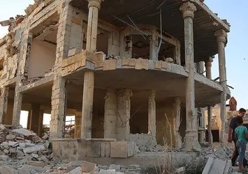 Rus savaş uçağı İdlib'te hastaneyi bombaladı