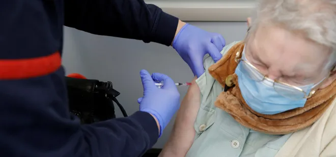 Avrupa İlaç Ajansı açıkladı: Koronavirüs aşısı ölümlere neden oluyor mu?