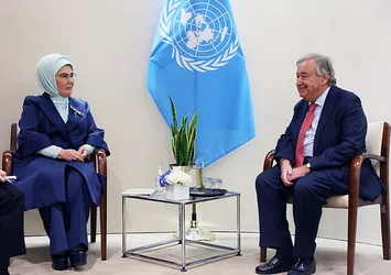 Emine Erdoğan BM Genel Sekreteri Guterres ile görüştü