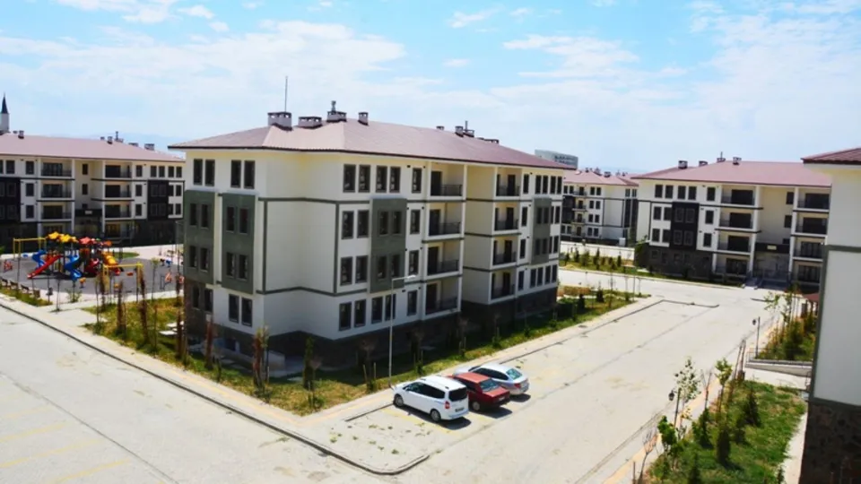 TOKİ'den dar gelirliye ucuz konut | 81 ilde 150 bin konut inşa edilecek! Projedeki konutlar nasıl olacak? Kimlere özel kontenjan ayrılacak?