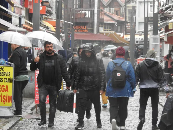 meteorolojiden-saganak-yagmur-uyarisi-hangi-illere-yagmur-yagacak-bugun-hava-nasil-olacak-3-kasim-istanbul-ankara-izmir-hava-durumu-1635920240220.jpg Meteoroloji'den sağanak yağmur uyarısı! Hangi illere yağmur yağacak? Bugün hava nasıl olacak? 3 Kasım İstanbul Ankara İzmir hava durumu - 6