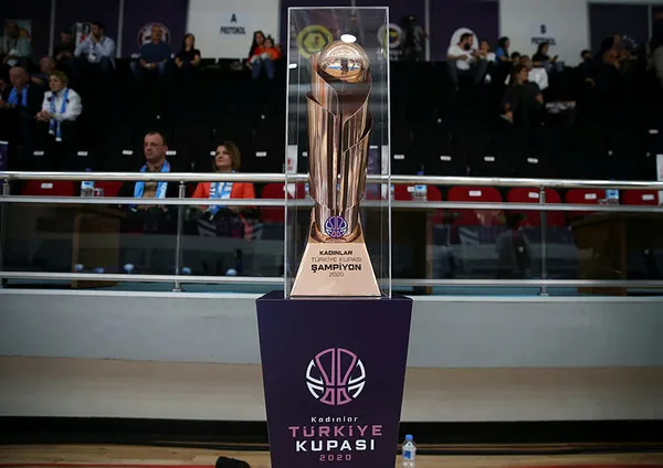 Basketbol kadınlarda Türkiye Kupası İzmit Belediyespor'u yenen Fenerbahçe Öznur Kablo'nun oldu - 2
