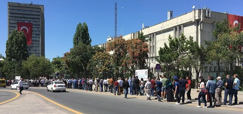 Ankara Emniyetinde durdurulan hizmetler yeniden başladı
