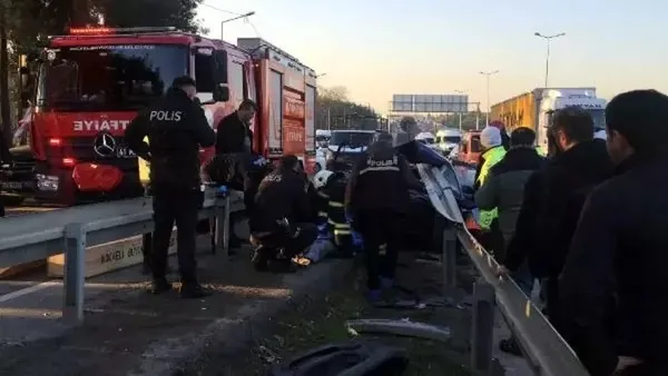 1702916146585.jpeg Kocaeli’de dehşet kaza: Araba bariyerlere saplandı! Doğum gününde hayatını kaybetti - 3