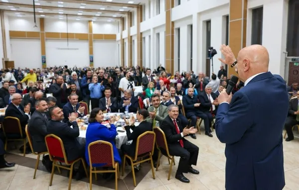 turgut-altinok-suda-yuzde-50-indirim-yapacagiz-1709061021255.jpeg Cumhur İttifakı'nın Ankara Büyükşehir Belediye Başkan adayı Turgut Altınok müjdeyi verdi: "Suya yüzde 50 indirim yapacağız" - 3