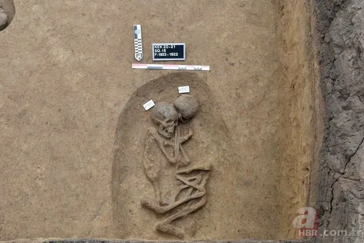 Beş bin yıl öncesine ait 110 mezar! İçinden çıkanlar arkeologları şoke etti