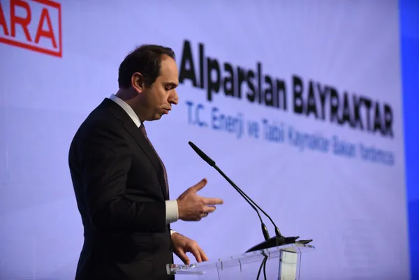 1688960612334.jpg Enerji ve Tabii Kaynaklar Bakanı Alparslan Bayraktar açıkladı! Enerjide 200 milyar dolarlık proje hamlesi - 6