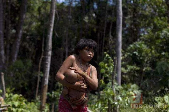 26 yıl kimseyle konuşmayan Çukur Adam öldü! Dış dünyayla teması olmayan kabilenin son üyesiydi 20