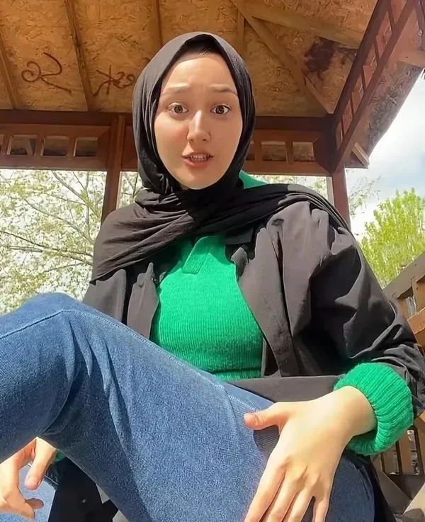 sosyal-medyada-tepki-ceken-paylasimlar-sonrasi-harekete-gecildi-tiktoktaki-sapkin-paylasimlara-gozalti-1785599981008.jpeg Sosyal medyada tepki çeken paylaşımlar sonrası harekete geçildi! TikTok'taki sapkın paylaşımlara gözaltı - 2