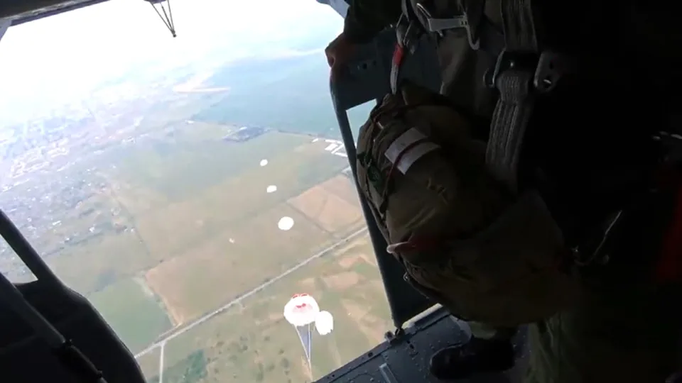 Putin’den tehlikeli emir! Azerbaycan-Ermenistan derken... 150.000 asker bölgede