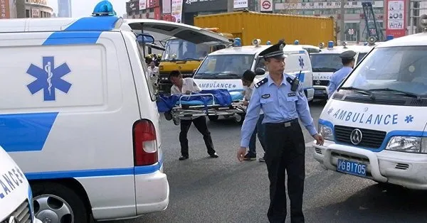 Son dakika: Çin'de alışveriş merkezinde şiddetli patlama - 3