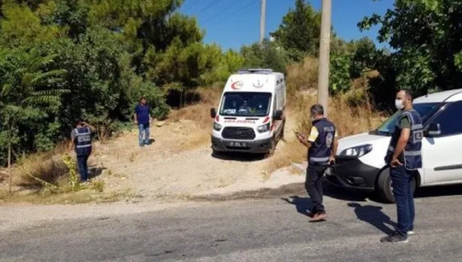antalyada-8-yasindaki-kardesini-olduren-sinan-yuksele-omur-boyu-hapis-cezasi-1622810741209.jpg Antalya’da 8 yaşındaki kardeşini öldüren Sinan Yüksel’e ömür boyu hapis cezası - 1