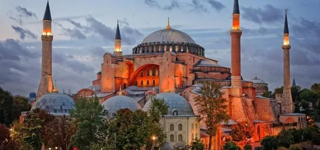 Ayasofya Camii üzerinden algı çalışması! ‘Müzeye çevrildi’ yalanına DMM’den müdahale geldi: Söz konusu bile değildir