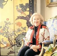 Ünlü diplomata büyük şok! Yeğeni fark etti