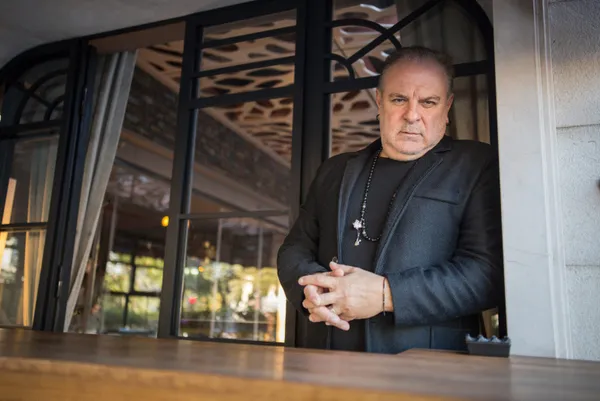 Ünlü oyuncu Burak Sergen yoğun bakıma alındı!