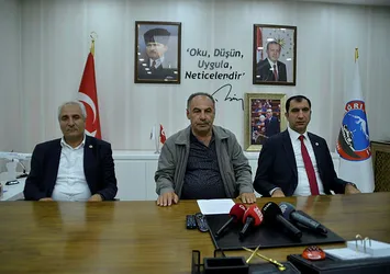 Son dakika: Ağrı'da 3 belediye başkanı AK Parti'ye geçti! "Başkan Erdoğan ile aynı saftayız"