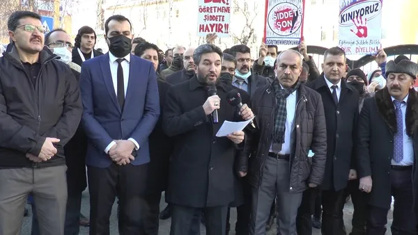 erzurumda-ortaokul-ogrencileri-kavga-etti-veliler-okul-basti-1640699476928.jpg Erzurum’da ortaokul öğrencileri kavga etti! Veliler okul bastı - 3