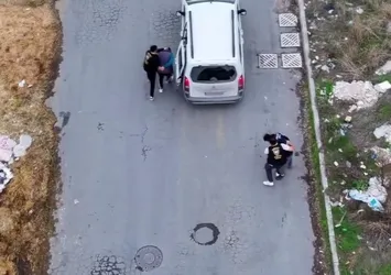 Kamyonetten uyuşturucu ticaretine suçüstü