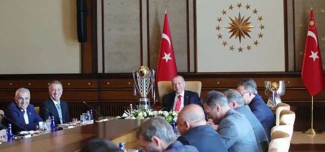 Başkan Erdoğan Trabzonspor’u kabul etti