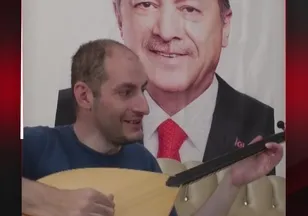 ERDOĞAN SEVGİSİNİ SAZIYLA ANLATTI