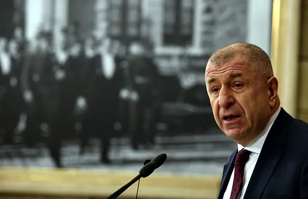 son-dakika-umit-ozdag-hakkinda-ankara-cumhuriyet-bassavciliginca-sorusturma-baslatildi-1701462220335.jpg Son dakika: Ümit Özdağ hakkında Ankara Cumhuriyet Başsavcılığınca soruşturma başlatıldı - 4