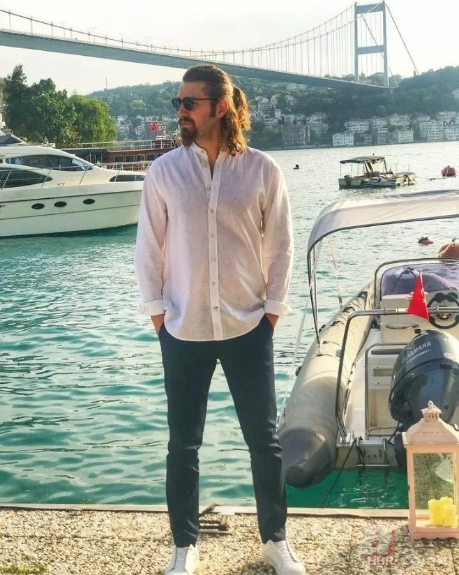 Camdaki Kız dizisinin gamsız annesi Feride fotoğraflarıyla sosyal medyayı salladı! Nalan'a korse giydiren Feride'ye bakın siz 13