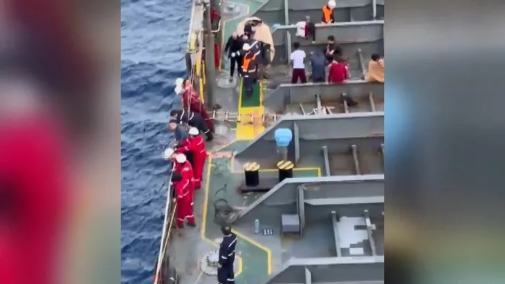 Akdeniz’de yeni bir göçmen faciasını Türk tanker gemisi önledi