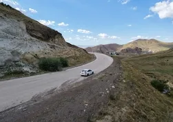 Erzurum'da gizemli yol! Araçlar vites boştayken yokuş yukarı çıkıyor, 60 kilometre hıza ulaşıyor