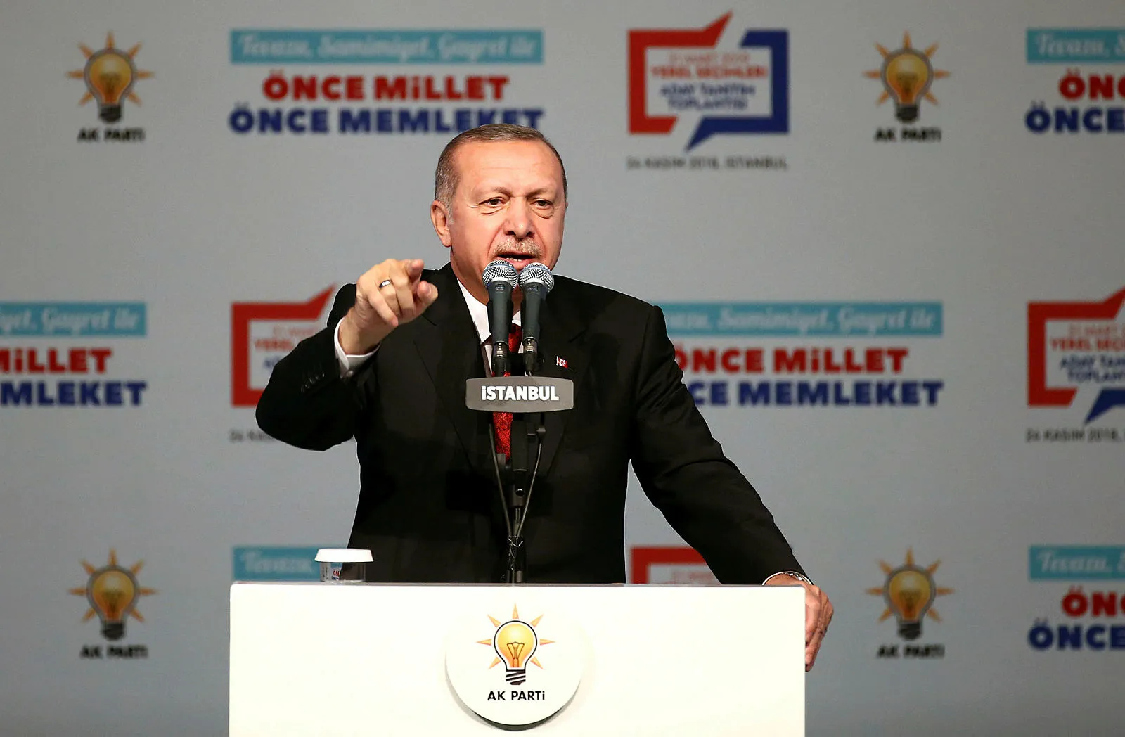 Başkan Erdoğan, AK Parti belediye başkan adaylarını açıkladı