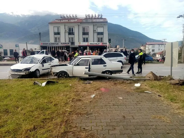 1642529289605.jpg Muğla'da feci kaza! Seher Kuşgöz yaya geçidinde beklerken yaşanan kaza sonucu hayatını kaybetti - 2