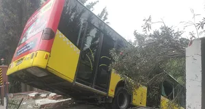 Üsküdar’da feci otobüs kazası! Olay yerinde kırmızı alarm