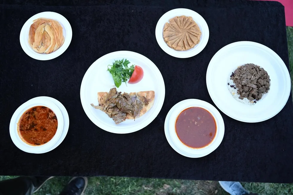 4-konya-gastrofest-basladi-konyanin-asirlik-lezzetleri-gorucuye-cikti-1788461912053.jpg (Fotoğraf: Konya Büyükşehir Belediyesi)