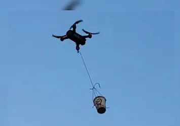 Drone ile çay servisi yapmayı denediler