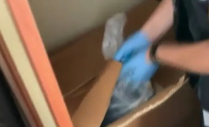 Kaçak içki operasyonu polis kamerasına yansıdı - 1