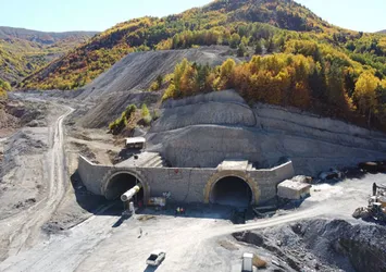 Geminbeli Tüneli'nde sona gelindi! Işığa 250 metre