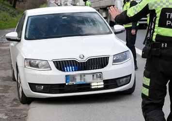 İstanbul Valiliği'nden 'çakar' uyarısı