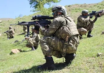 Kato Dağı'nda bulunan üs bölgesine sızmaya çalışan teröristlere operasyon