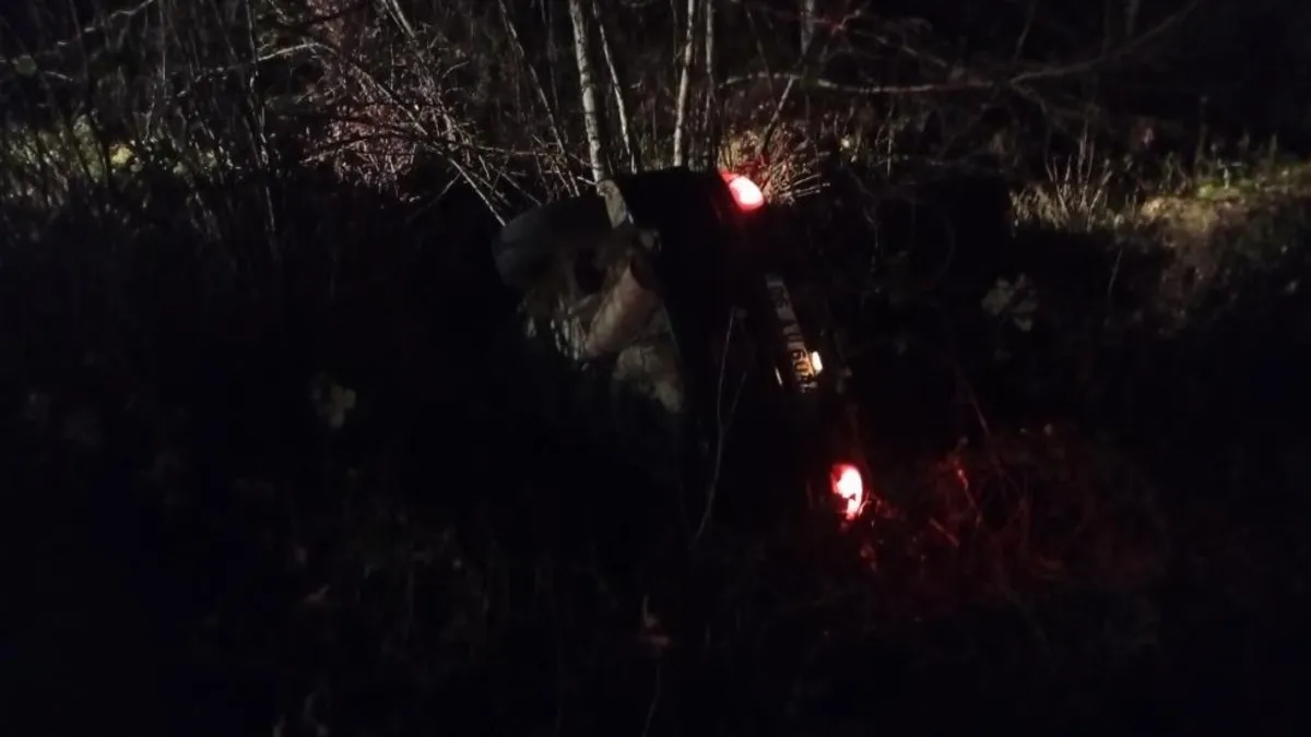 Bartın'da otomobil şarampole devrildi: Sızan yakıt panik oluşturdu